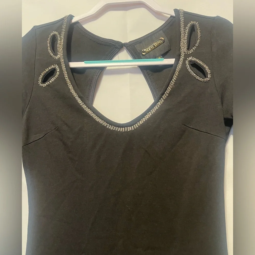 SARA BOO, Elegant Black Dress with Embellished Neckline - Picture 2 of 7